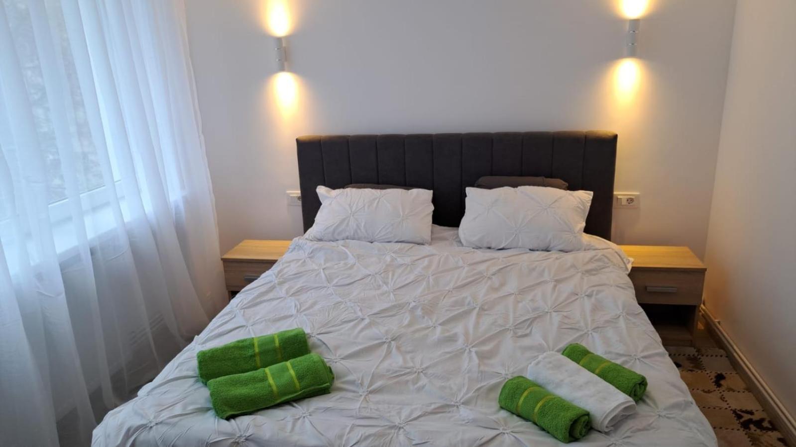 Apartament Kitty Centrul Istoric קריובה מראה חיצוני תמונה